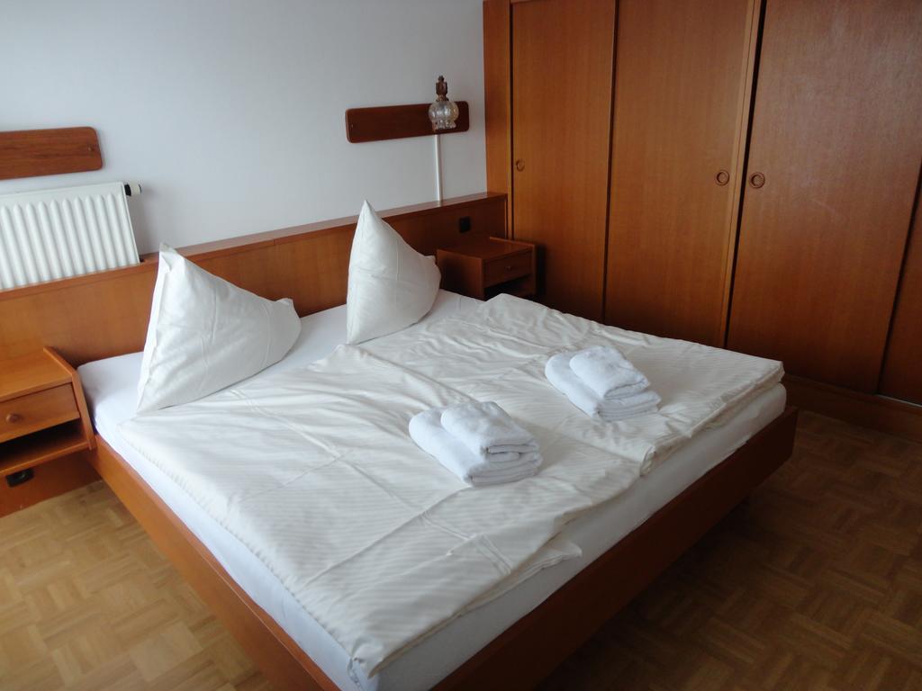 Panoramablickhotel - Lakeview Apartments Annenheim Phòng bức ảnh