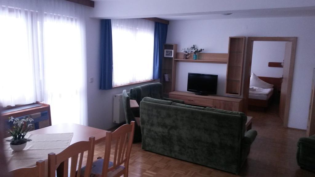 Panoramablickhotel - Lakeview Apartments Annenheim Ngoại thất bức ảnh