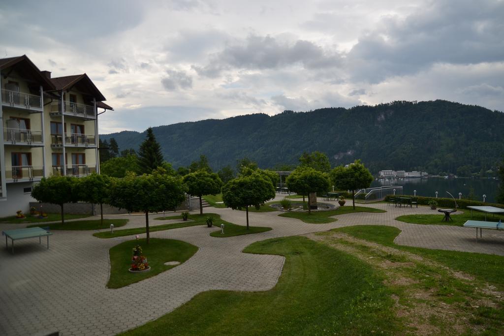 Panoramablickhotel - Lakeview Apartments Annenheim Ngoại thất bức ảnh