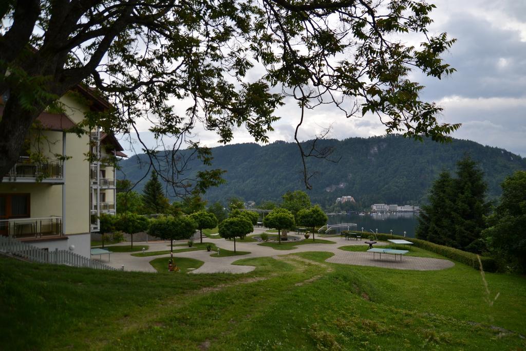 Panoramablickhotel - Lakeview Apartments Annenheim Ngoại thất bức ảnh